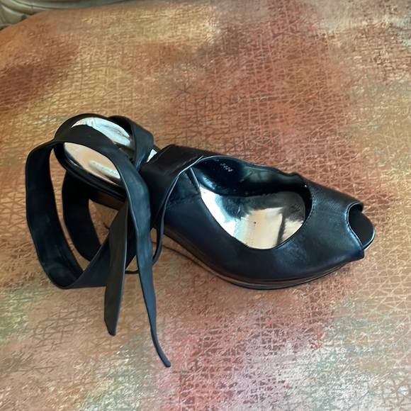 Zara Leather bag and Black/leather wedge - Picture 4 of 6